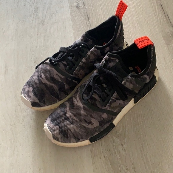 Adidas NMD Como The brand with 3 stripes shoes - Picture 2 of 12